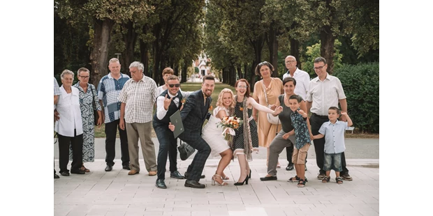 Hochzeitsfotos - Art des Shootings: Trash your Dress - Maria-Lanzendorf - Hochzeitsfotograf Graz Wien - Hochzeifotograf N&T