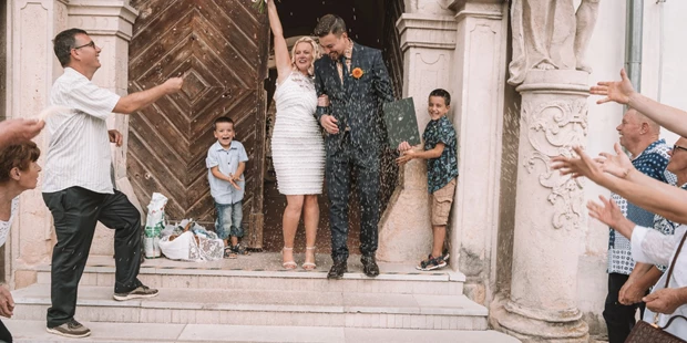 Hochzeitsfotos - Art des Shootings: Trash your Dress - Maria-Lanzendorf - Hochzeitsfotograf Graz Wien - Hochzeifotograf N&T