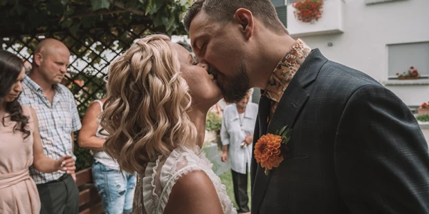 Hochzeitsfotos - Art des Shootings: Trash your Dress - Maria-Lanzendorf - Hochzeitsfotograf Graz Wien - Hochzeifotograf N&T