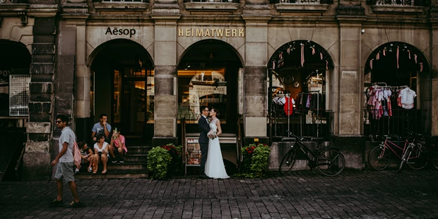 Hochzeitsfotos - Art des Shootings: Trash your Dress - Maria-Lanzendorf - Wedding-Fotografen