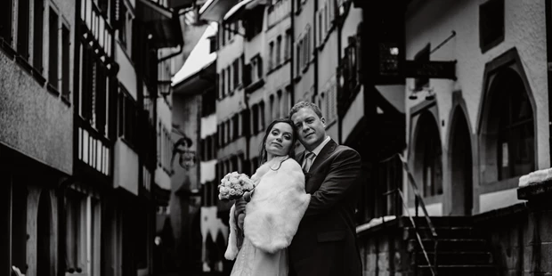 Hochzeitsfotos - Art des Shootings: Trash your Dress - Maria-Lanzendorf - Wedding-Fotografen