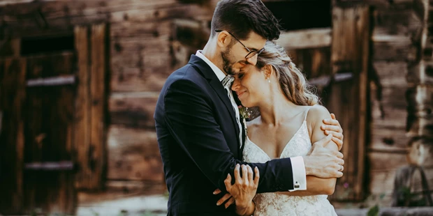 Hochzeitsfotos - Art des Shootings: Trash your Dress - Maria-Lanzendorf - Wedding-Fotografen