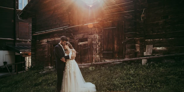 Hochzeitsfotos - Art des Shootings: Trash your Dress - Maria-Lanzendorf - Wedding-Fotografen