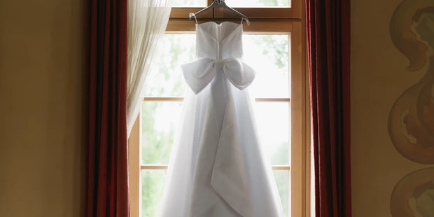 Hochzeitsfotos - Art des Shootings: Trash your Dress - Maria-Lanzendorf - Dani Haupt Hochzeitsfotografie Wien