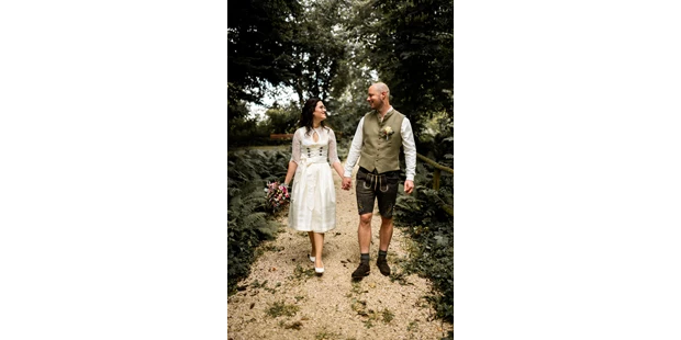 Hochzeitsfotos - Copyright und Rechte: Bilder auf Social Media erlaubt - Oberbayern - Selina Schönmoser Photography
