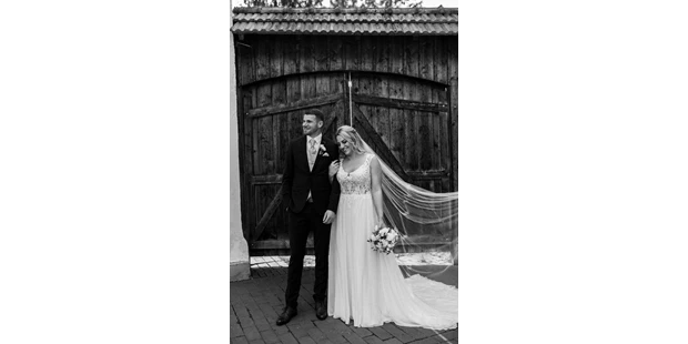 Hochzeitsfotos - Copyright und Rechte: Bilder auf Social Media erlaubt - Oberbayern - Selina Schönmoser Photography