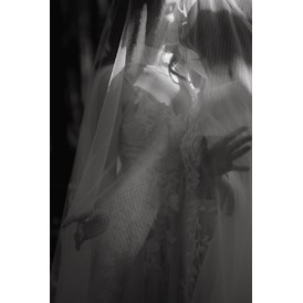 Hochzeitsfotograf: Brautfotos Hochzeit in Österreich  - RABENSCHWARZ ART