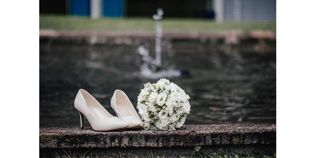 Hochzeitsfotos - Fotostudio - Wiedenzhausen - Brautstrauß - Sabine Thaler-Haubelt Photography