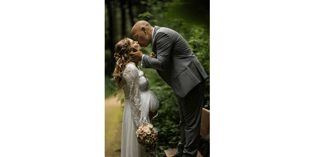 Hochzeitsfotos - Art des Shootings: Trash your Dress - Binnenland - Hochzeitsfotograf Helge Peters - Mo´s Fotostudio