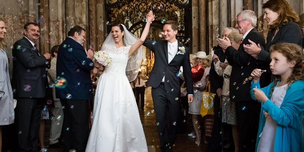 Hochzeitsfotos - Art des Shootings: Hochzeits Shooting - Oberbayern - Hochzeit Franziskanerkirche in Salzburg - Roland Sulzer Fotografie