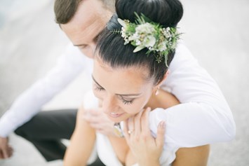 Hochzeitsfotograf: Bei dir fühle ich mich geborgen. - Forma Photography - Manuela und Martin