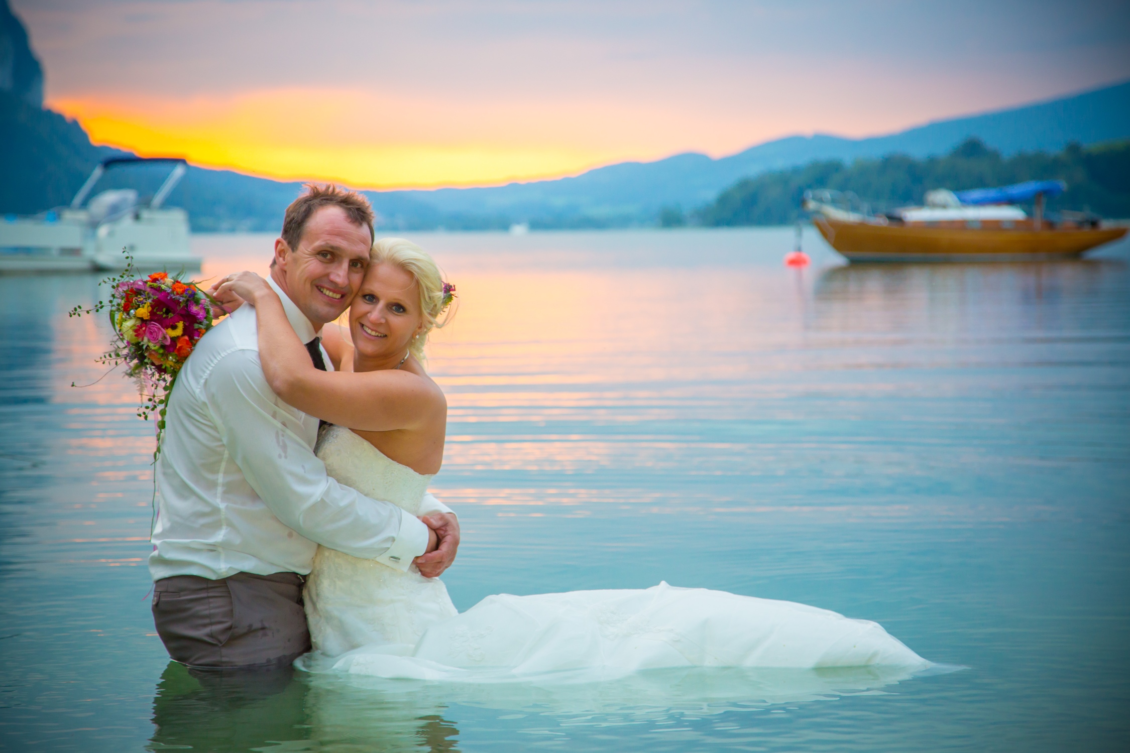 Hochzeitsfotos - Fotostudio - Gallneukirchen - Trash  my dress Fotografie im Mondsee - Markus Nitsche Fotografie