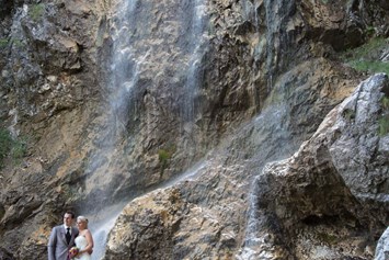 Hochzeitsfotograf: Trash my dress oder After Wedding am Wasserfall - Markus Nitsche Fotografie