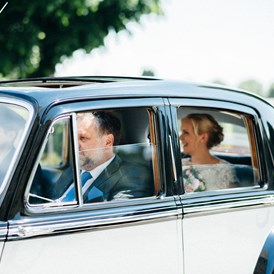 Hochzeitsfotograf: Brautankunft - Fotografin Maria Gadringer  - Maria Gadringer